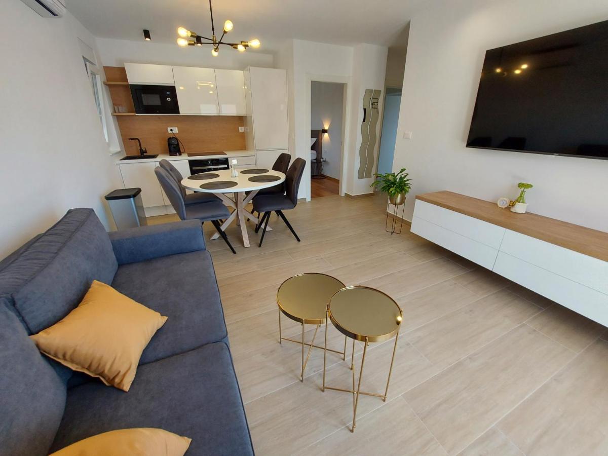 Apartments & Room Marina View 沃迪切 外观 照片