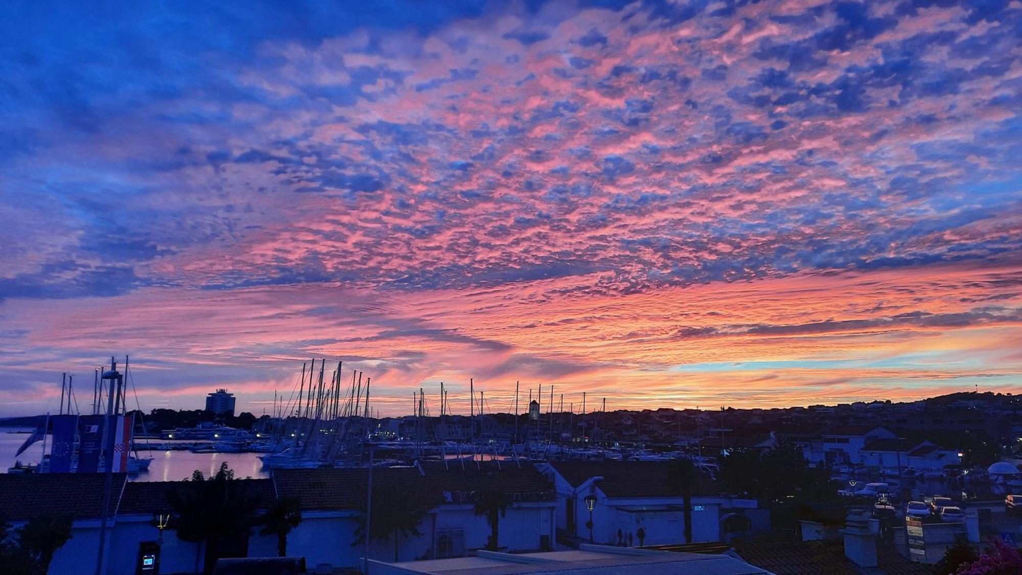 Apartments & Room Marina View 沃迪切 外观 照片