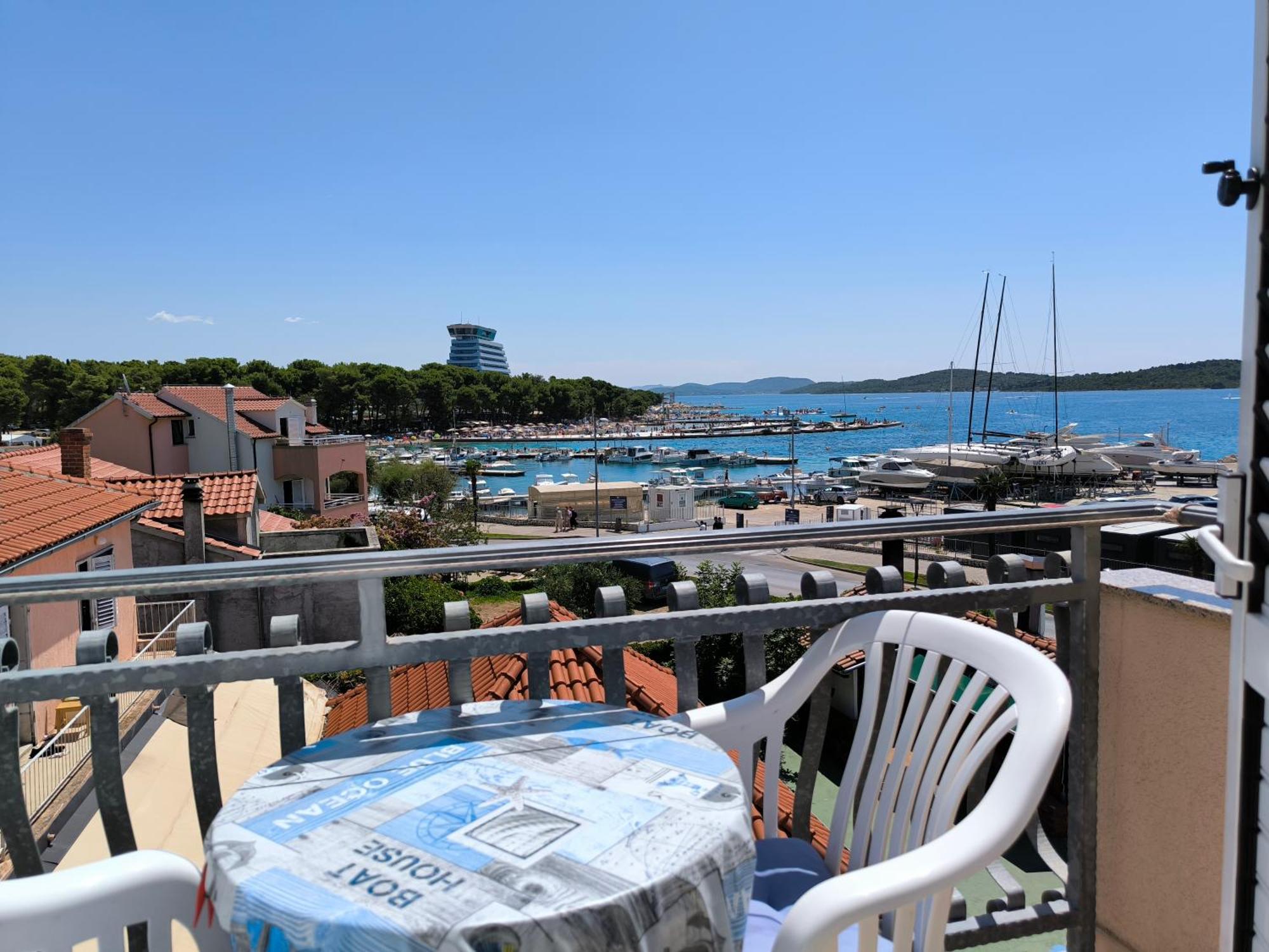 Apartments & Room Marina View 沃迪切 外观 照片