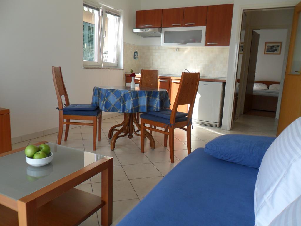 Apartments & Room Marina View 沃迪切 外观 照片