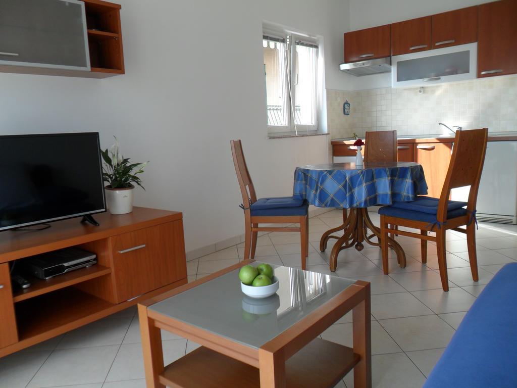 Apartments & Room Marina View 沃迪切 外观 照片