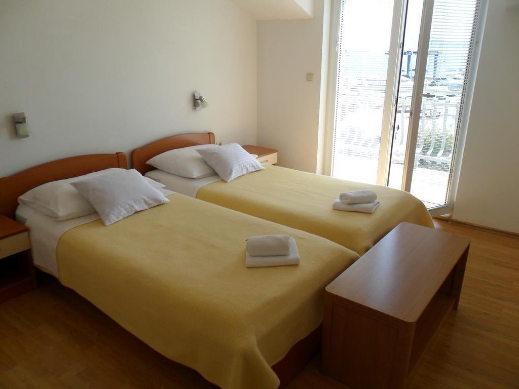 Apartments & Room Marina View 沃迪切 外观 照片