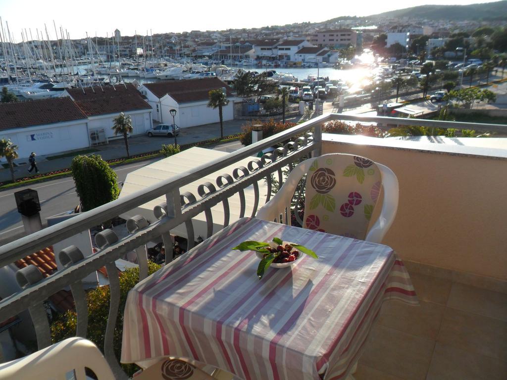 Apartments & Room Marina View 沃迪切 外观 照片
