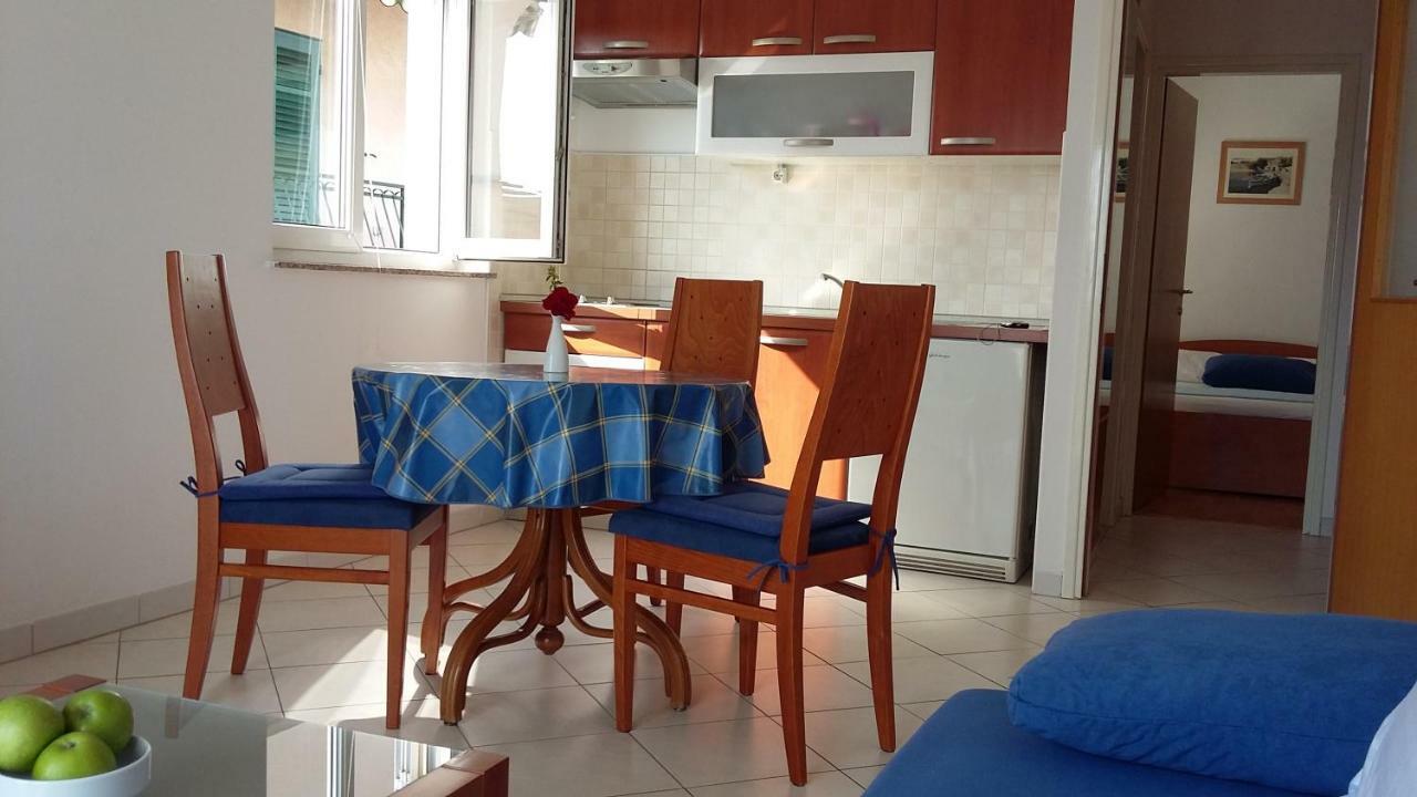 Apartments & Room Marina View 沃迪切 外观 照片