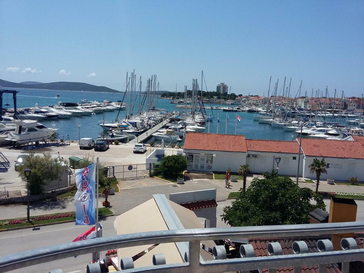 Apartments & Room Marina View 沃迪切 外观 照片